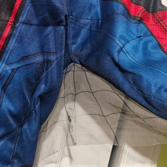 Spider-Man Far From Home Kid Muscle Costume Hasbro Glow FX Mask Halloween Marvel - Picture 13 of 13